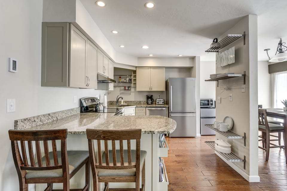 Snowmass Condo w/ Amenities < 1 Mi to Slopes! Apartment in Snowmass Village