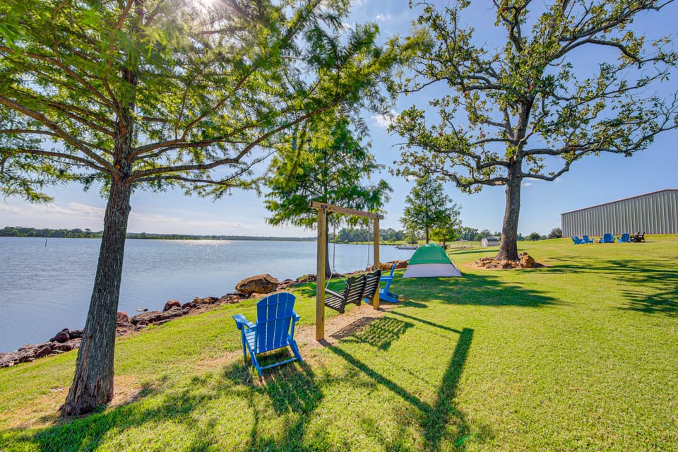 Van Vacation Retreat w/ Private 300-Acre Lake! House in Texas