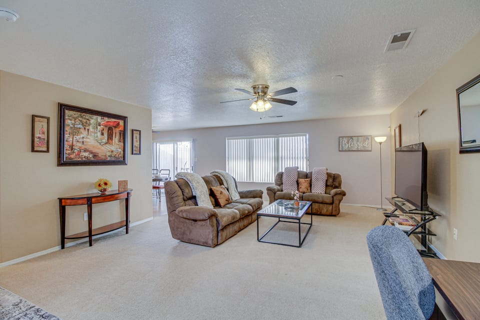 Albuquerque Getaway Near Shopping & Fiesta Park! Apartment in Albuquerque