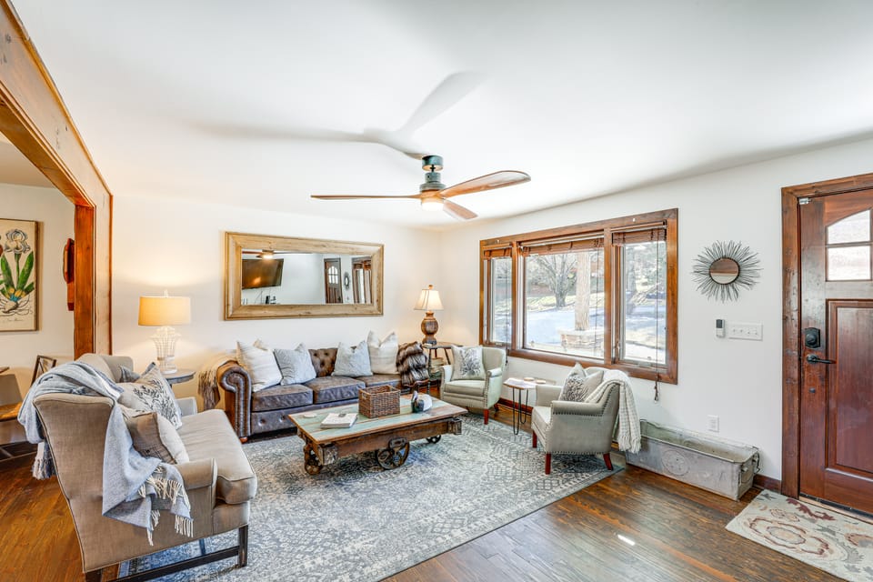 Mountain Retreat w/ Deck: Near Blue Ridge Parkway House in Watauga