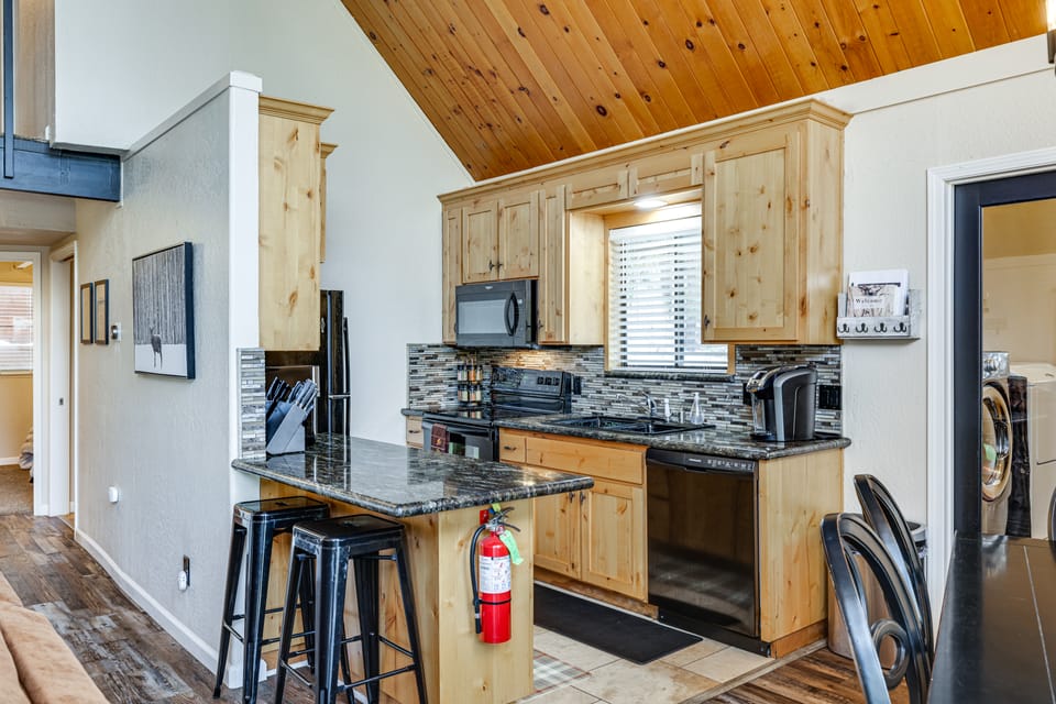 Serene Cabin Retreat Between Murphys & Arnold House in Murphys