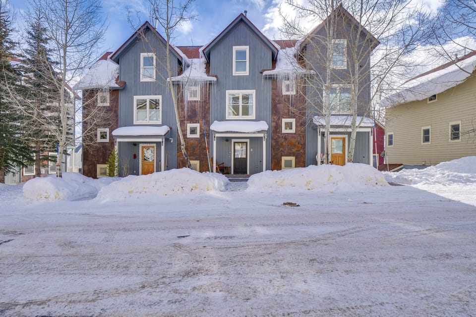 Chic Crested Butte Townhome 1/2 Mi to Skiing! Apartment in Colorado