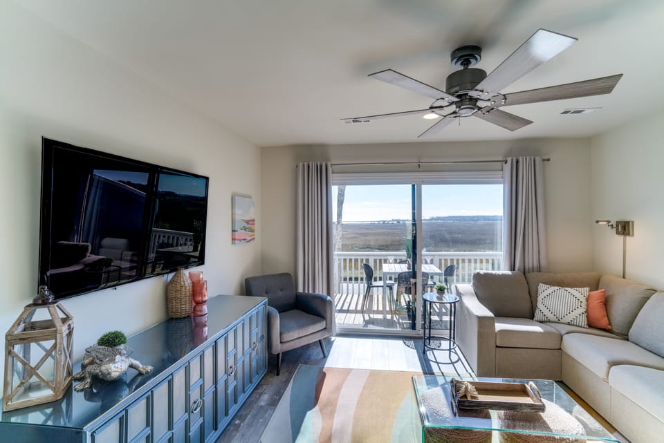 St Helena Island Vacation Rental: Walk to Beach! Apartment in South Carolina