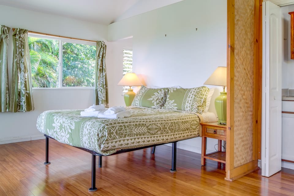Honomu Studio w/ Private Lanai Near Akaka Falls! Apartment in Honomu