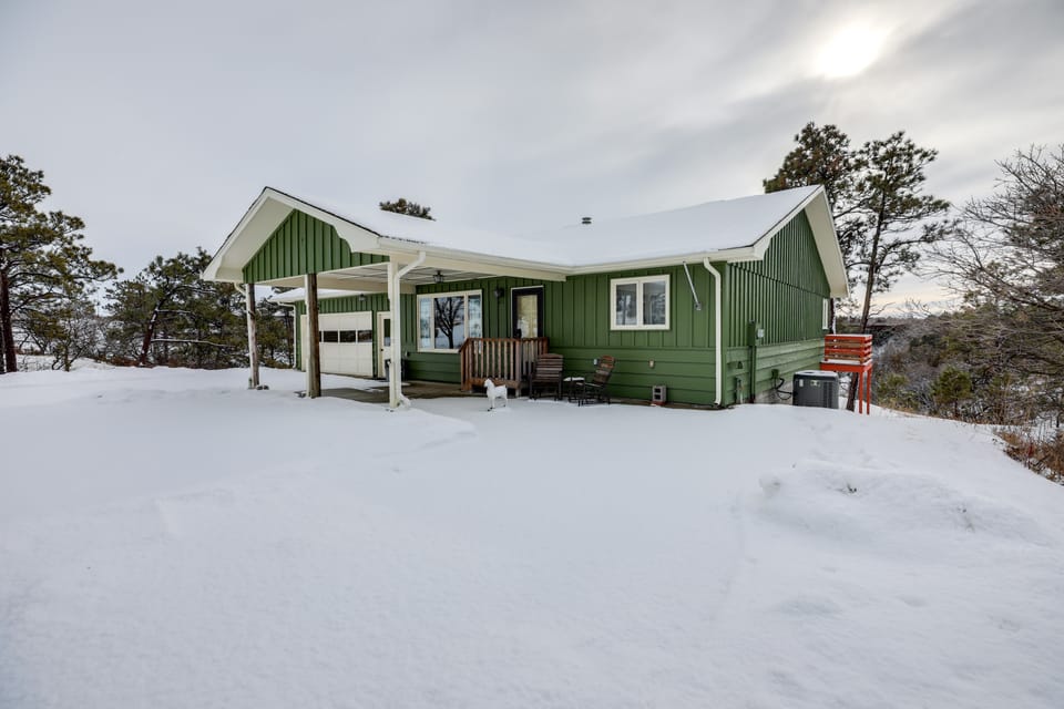 Long Pine Home: 2 Mi to State Recreation Area House in Nebraska