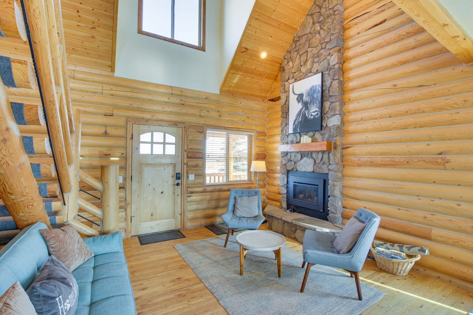 Garden City Cabin ~ 6 Mi to Bear Lake State Park! House in Bear Lake
