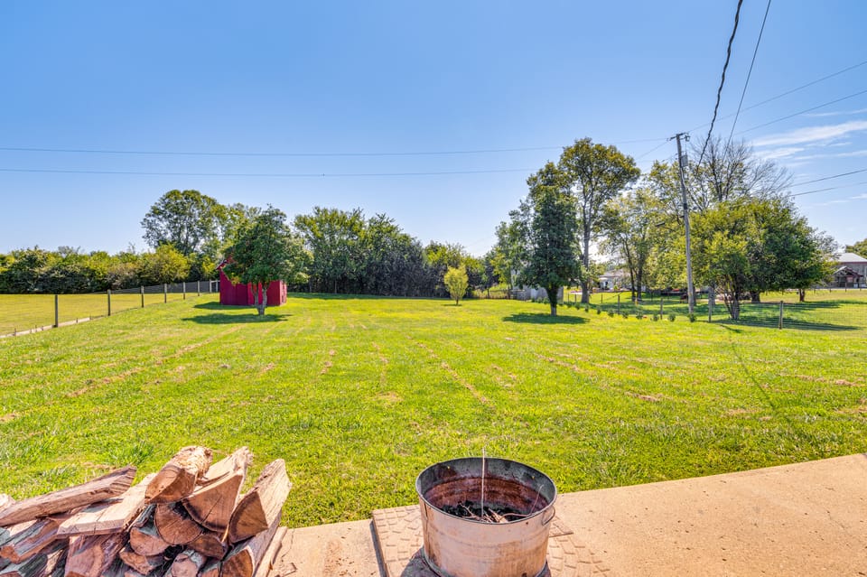 7 Mi to Depot District: Pet-Friendly w/ Fire Pit House in Indiana