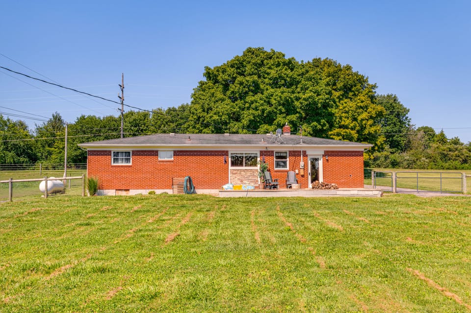 7 Mi to Depot District: Pet-Friendly w/ Fire Pit House in Indiana