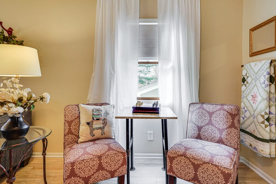 Zanesville Apartment w/ Porch - 3 Mi to Downtown! Apartment in Zanesville