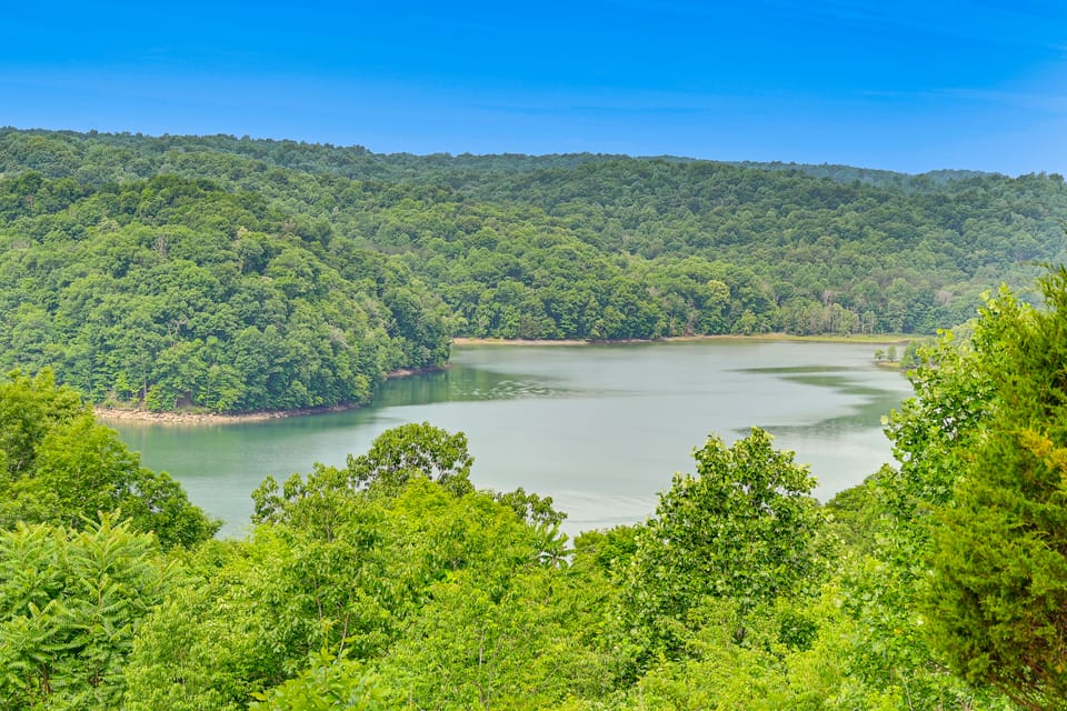Dale Hollow Cottage w/ Covered Porch & Lake Views! Cottage in Tennessee