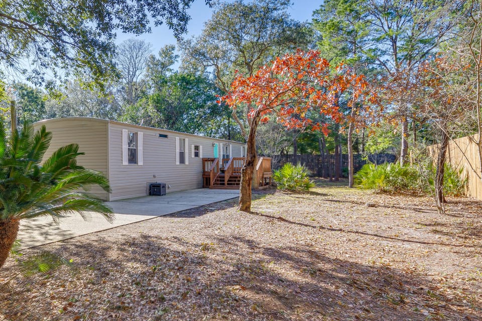 Gulf Breeze Home w/ Deck: Walk to Public Boat Ramp House in Alabama