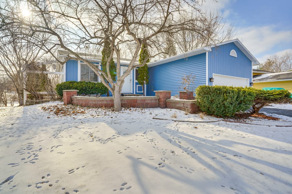 Charming Savage Home w/ Yard: 18 Mi to Minneapolis House in Minnesota