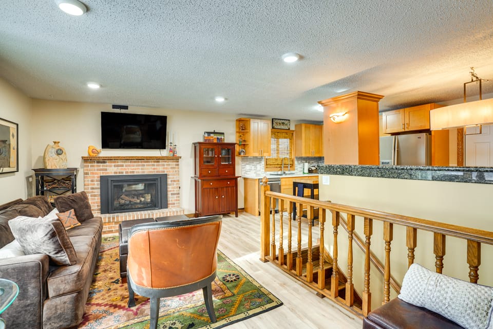 Charming Savage Home w/ Yard: 18 Mi to Minneapolis House in Minnesota