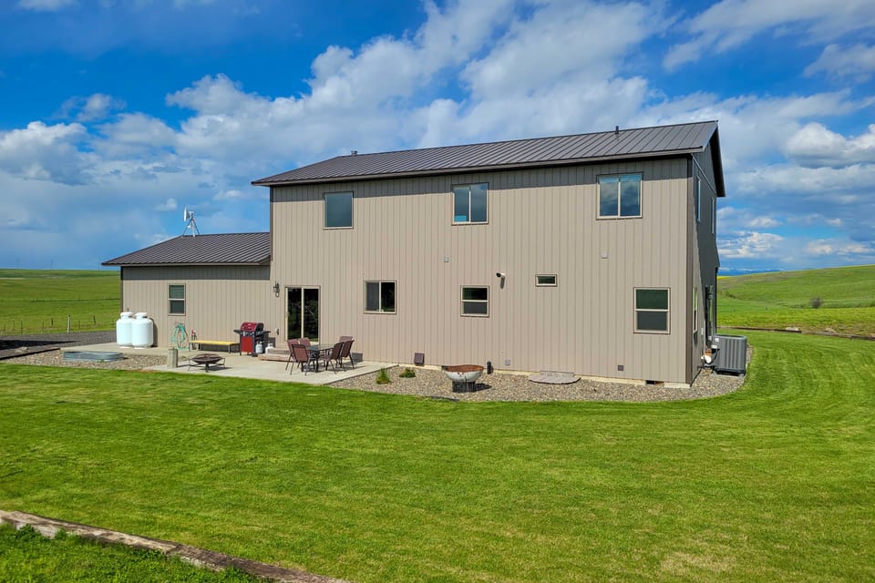 Laptop-Friendly Grangeville Getaway w/ Fire Pit! House in Salmon River