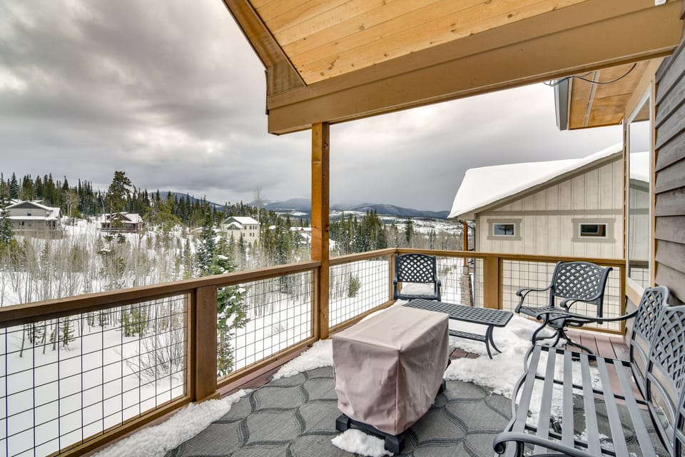 Family Home w/ Hot Tub: 6 Mi to Winter Park Resort House in Fraser