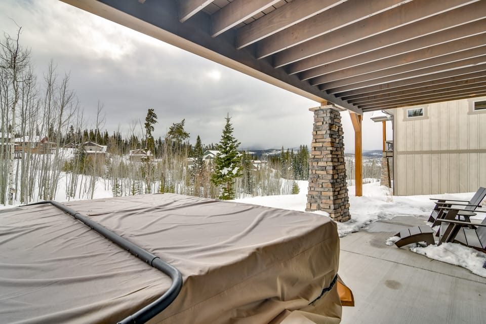Family Home w/ Hot Tub: 6 Mi to Winter Park Resort House in Fraser