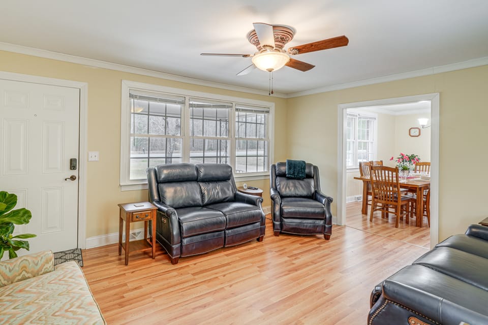 Charming Milton Home w/ Porch - 5 Mi to VIR! House in North Carolina