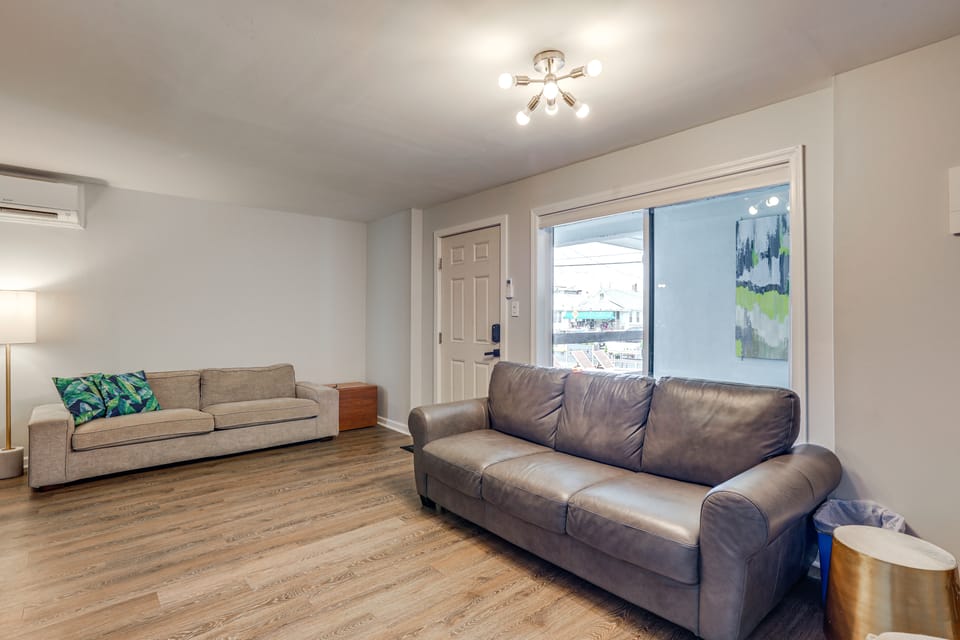 Wildwood Condo: Community Pool, Walk to Beach! Apartment in North Wildwood
