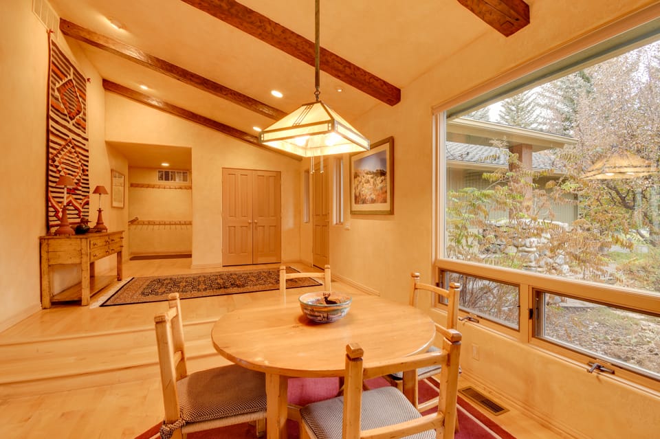 2 Mi to River Run Day Lodge: Family-Friendly Home House in Sun Valley