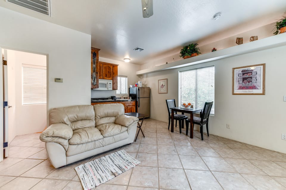 4 Mi to San Tan Mtn Trails: Arizona Studio! Apartment in Gilbert