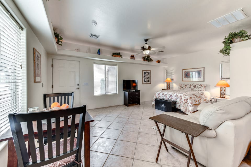 4 Mi to San Tan Mtn Trails: Arizona Studio! Apartment in Gilbert
