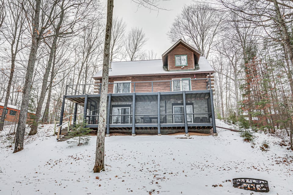Rhinelander Waterfront Cabin w/ Deck & Fire Pit! House in Wisconsin
