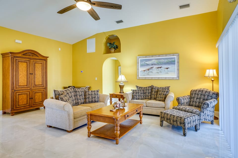 8 Mi to Beach: Cape Coral Home w/ Lanai + Pool House in Cape Coral
