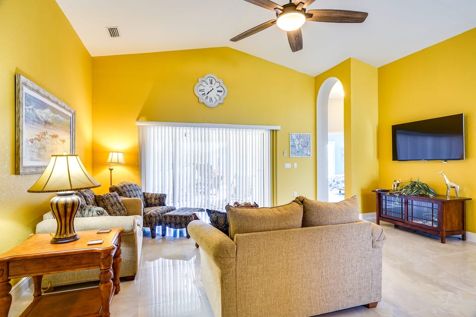 8 Mi to Beach: Cape Coral Home w/ Lanai + Pool House in Cape Coral