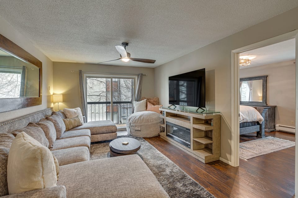 Grand Junction Condo: Balcony, Community Pool! Apartment in Grand Junction