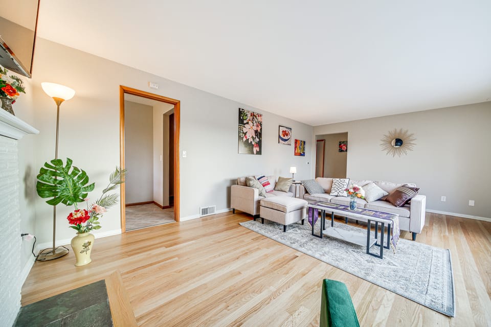 6 Mi to Airport! Quaint Renton Home Near Parks House in Renton