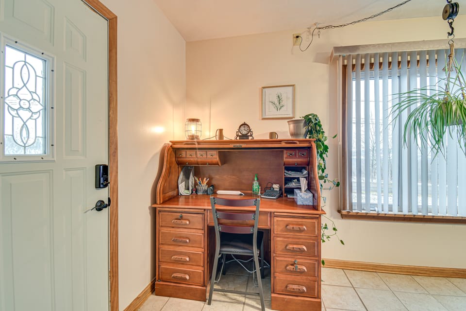 Montour Falls Apartment ~ 3 Mi to Seneca Lake! Apartment in Montour Falls
