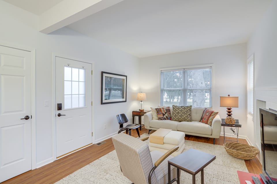 Walk to Lake Michigan - South Haven Condo! Apartment in Michigan