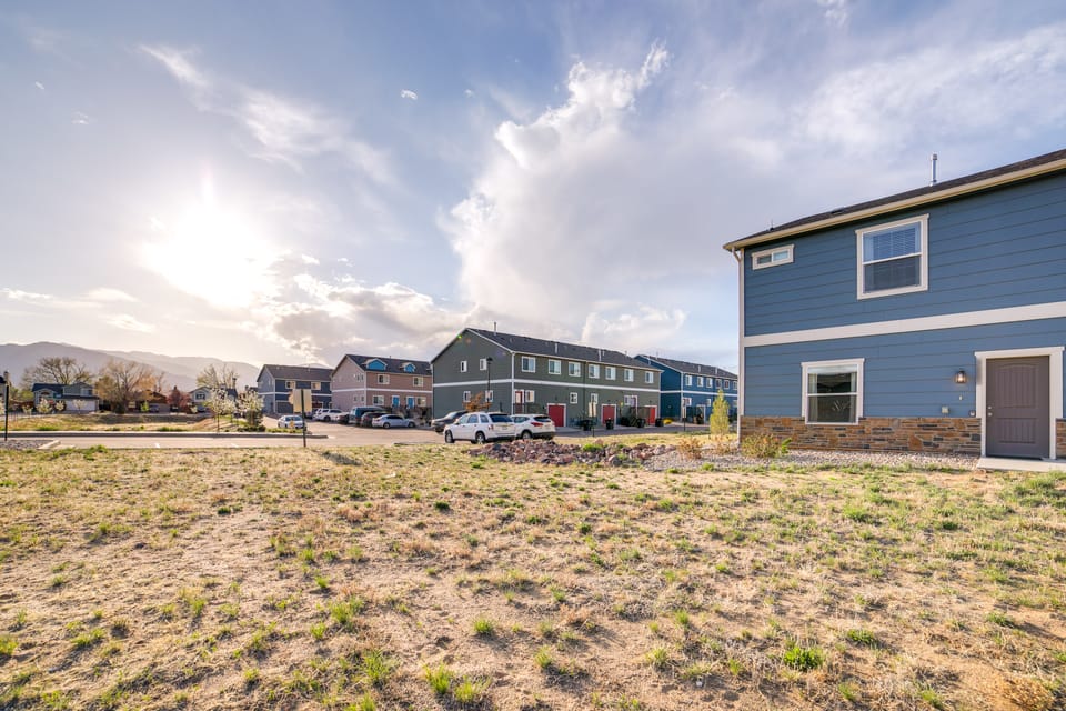 Colorado Springs Family Home ~ 10 Mi to Downtown! Apartment in Colorado Springs