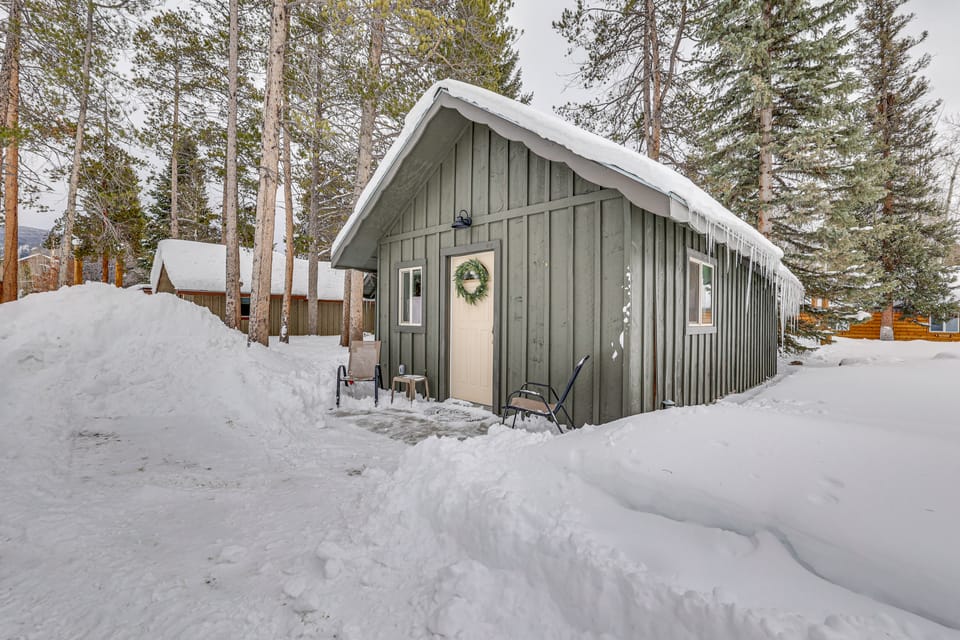 3 Mi to Rocky Mtn Nat'l Park: Grand Lake Cabin House in Grand Lake