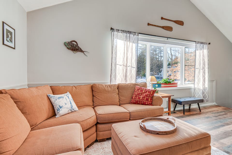 Quiet New Hampshire Getaway w/ Game Room! House in Barnstead