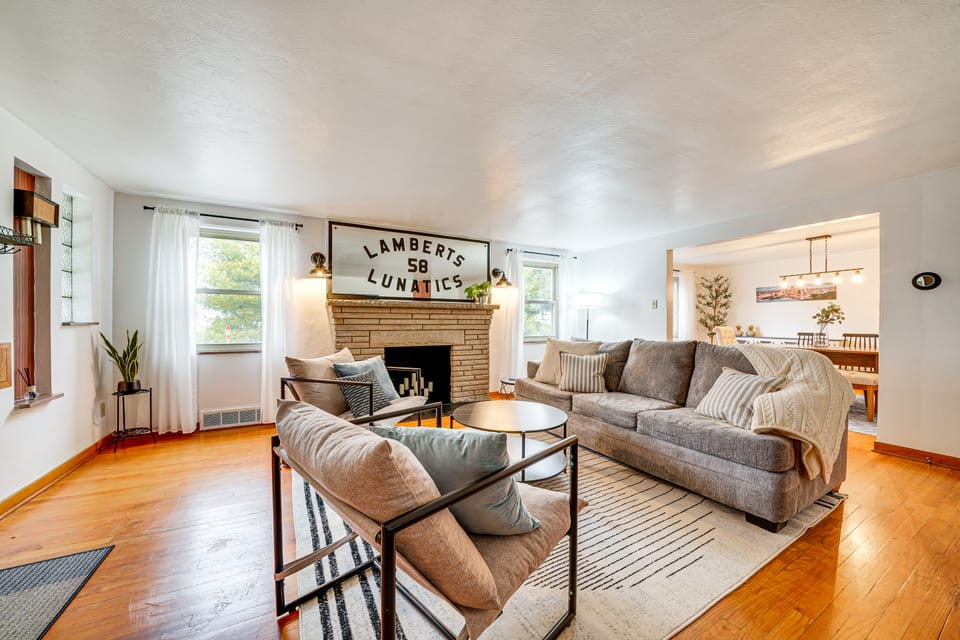 Spacious Pittsburgh Getaway ~ 2 Mi to Downtown! Apartment in Pittsburgh