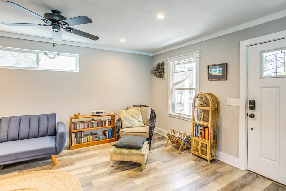 1 Mi to Beach: Sustainable Oak Island Home! House in Oak Island