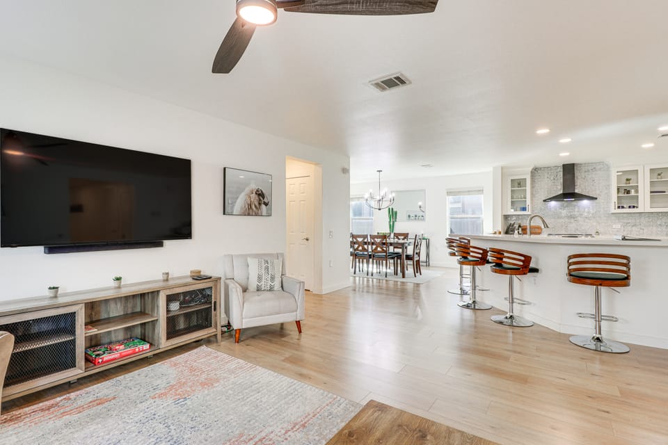 Centrally Located Austin Home w/ Private Patio! House in Austin