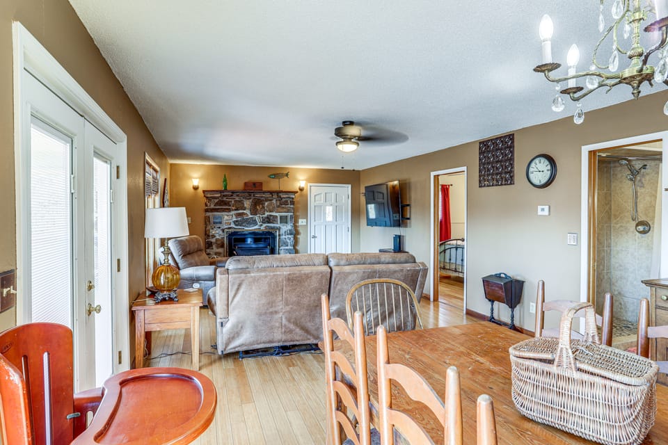 Arkansas Lake House w/ Private Dock! House in Arkansas