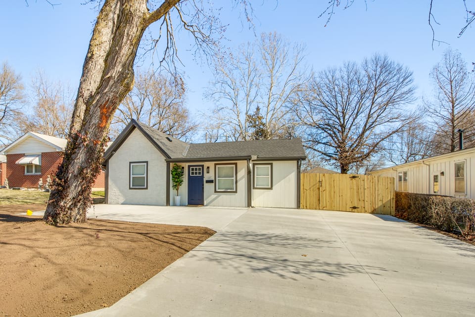 Remote Work Retreat: 3BR w/ Workspace Near KC! House in Olathe