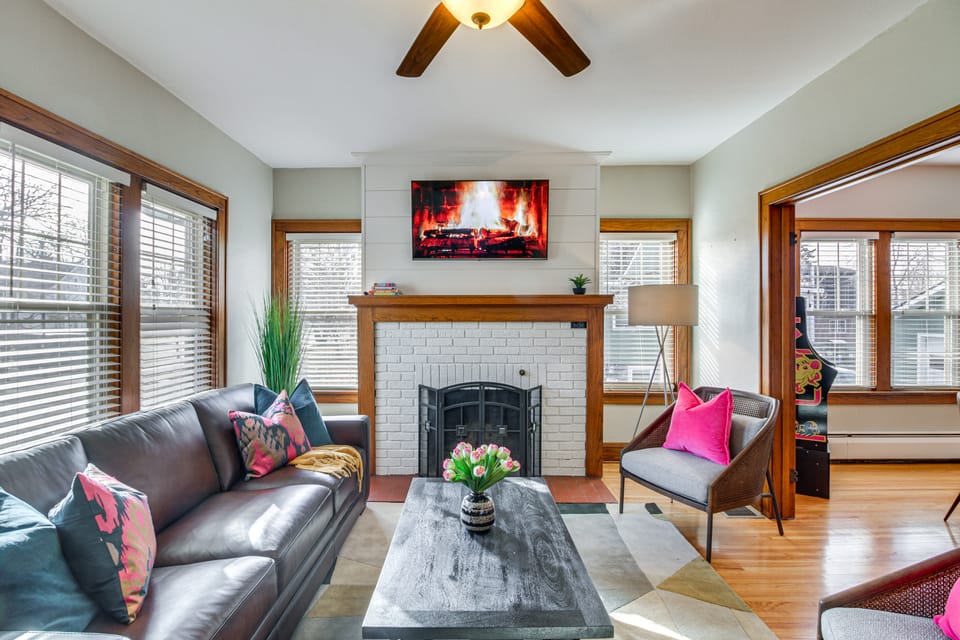 Spacious Detroit Lakes Home: Walk to Downtown! House in Detroit Lakes