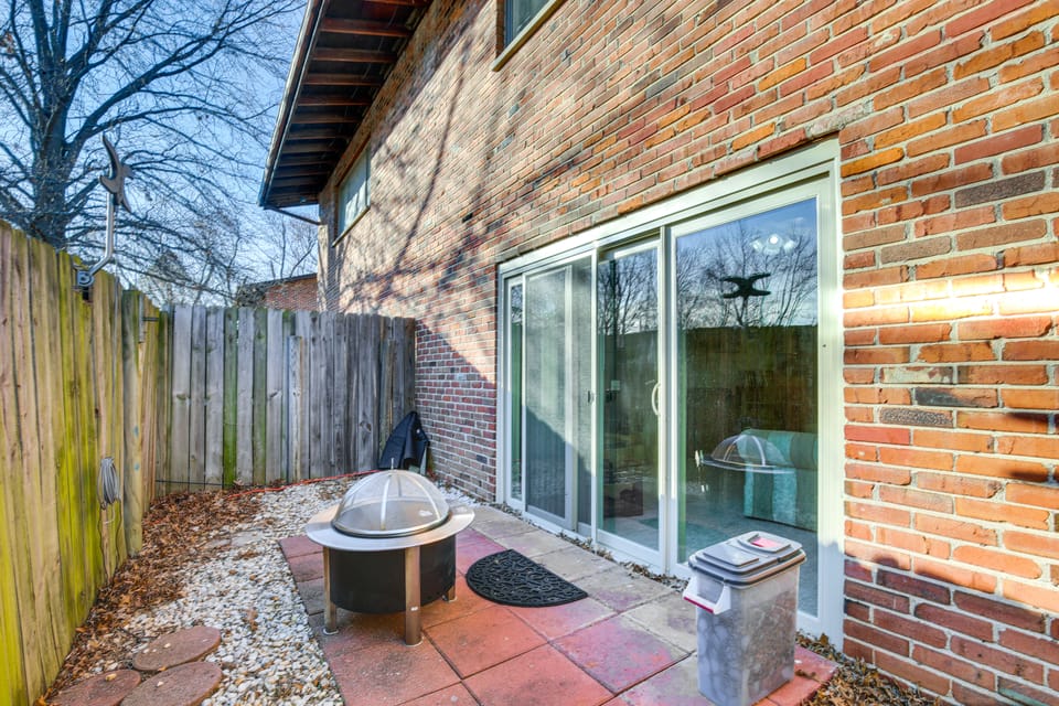 St Ann Townhome < 1 Mi to International Airport! Apartment in Illinois