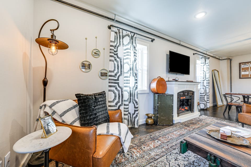 Historic Hollister Home: Shop, Dine & Drink Nearby House in Hollister