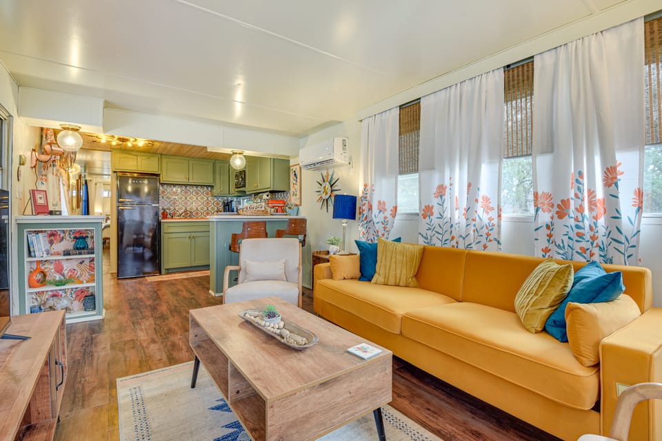 Pet-Friendly Brownwood Home: Walk to Lake! House in Texas