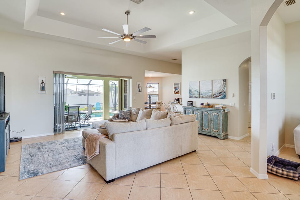 Cozy Cape Coral Home: 8 Mi to Marina! House in Cape Coral