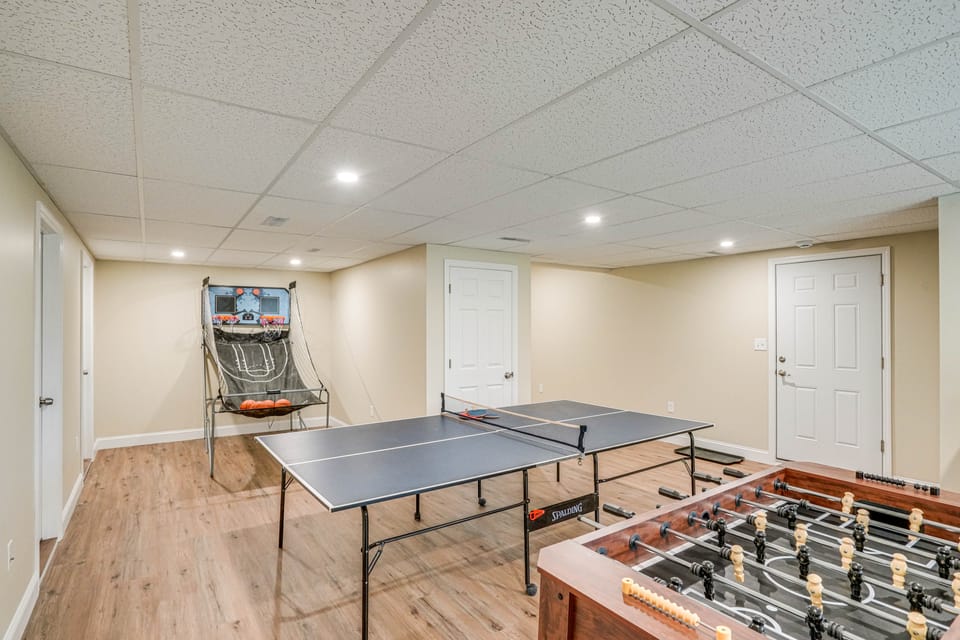 Catskills Winter Getaway w/ Game Room House in Capital District, NY, USA