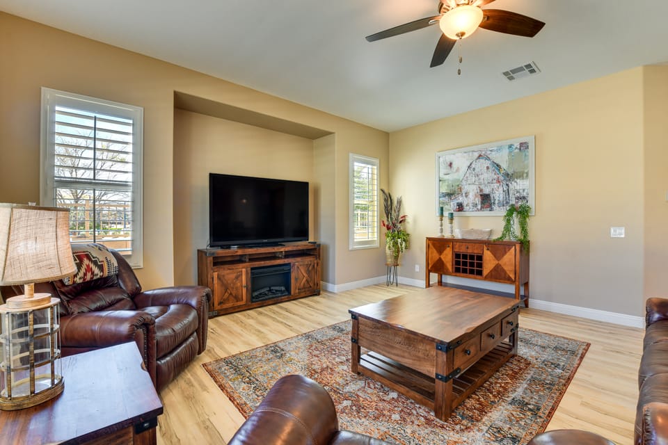 Home w/ Hot Tub & Outdoor Space in Queen Creek! House in Queen Creek