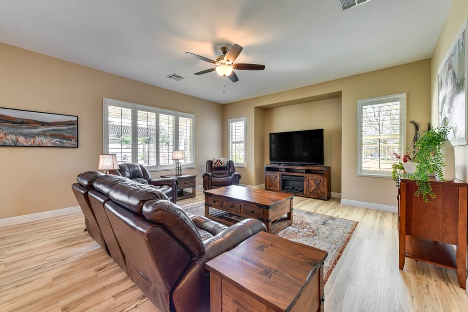 Home w/ Hot Tub & Outdoor Space in Queen Creek! House in Queen Creek