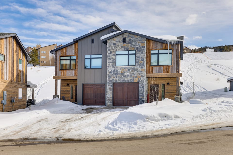 Ski-In/Ski-Out Granby Ranch Retreat: Pool Access! Apartment in Granby