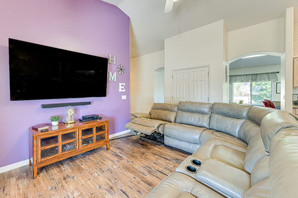 2 Mi to Dtwn! Family Home w/ Game Room in Chandler House in Gilbert